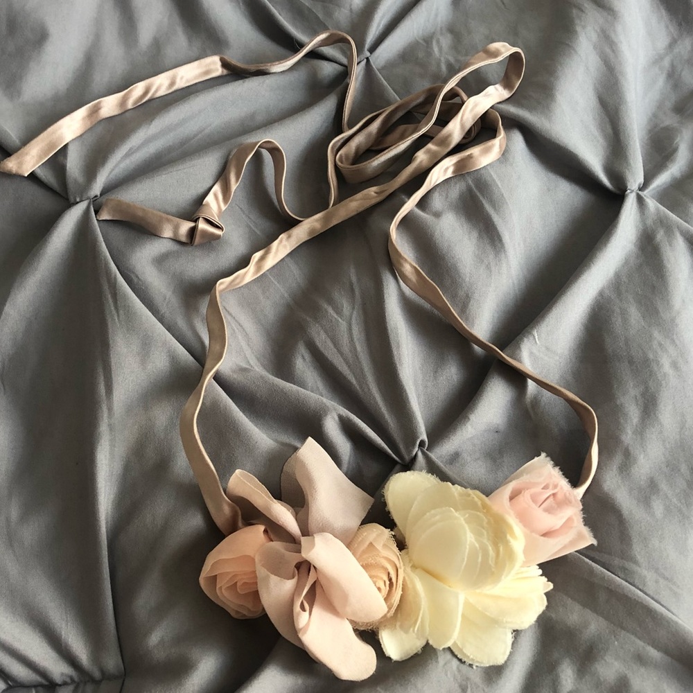 Floral necklace
